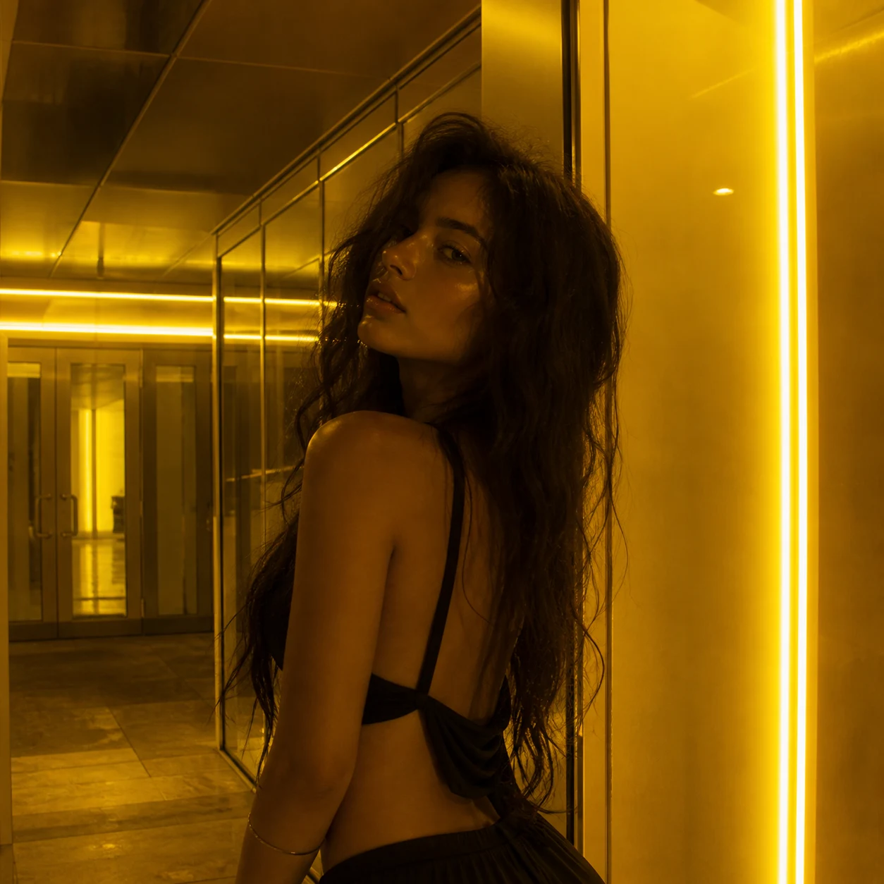 Noa Velvet — compagne IA audacieuse